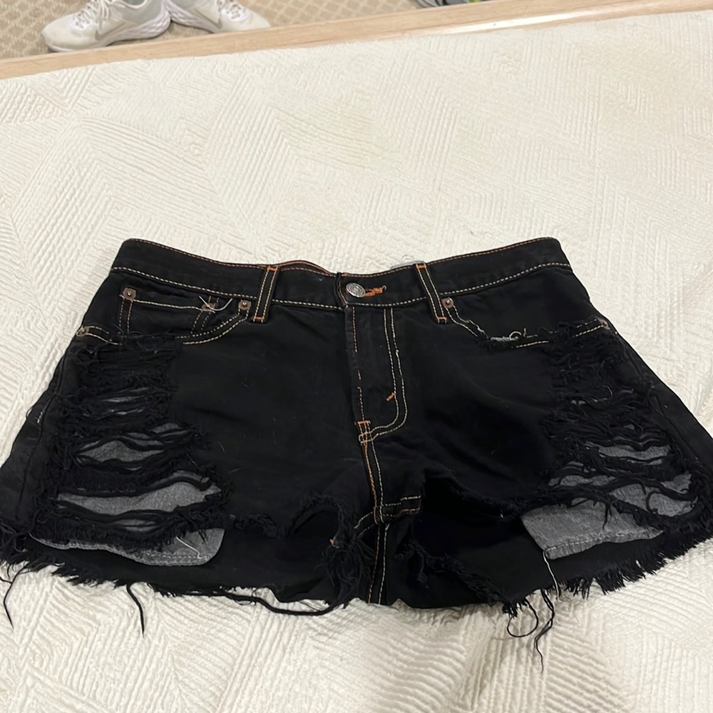 rare urban levi’s shorts